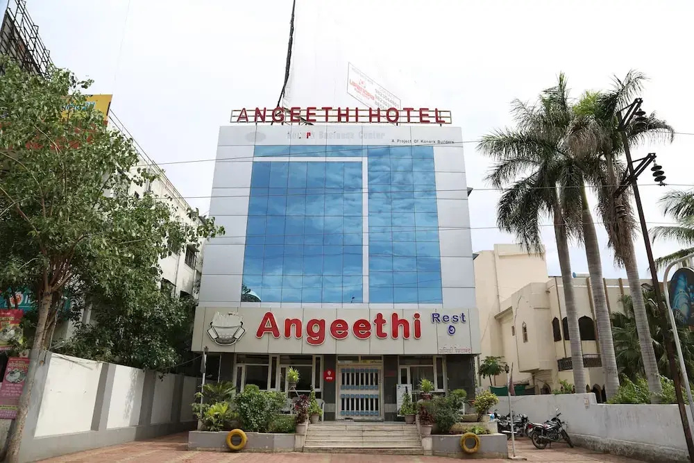 OYO 8997 Angeethi Hotel