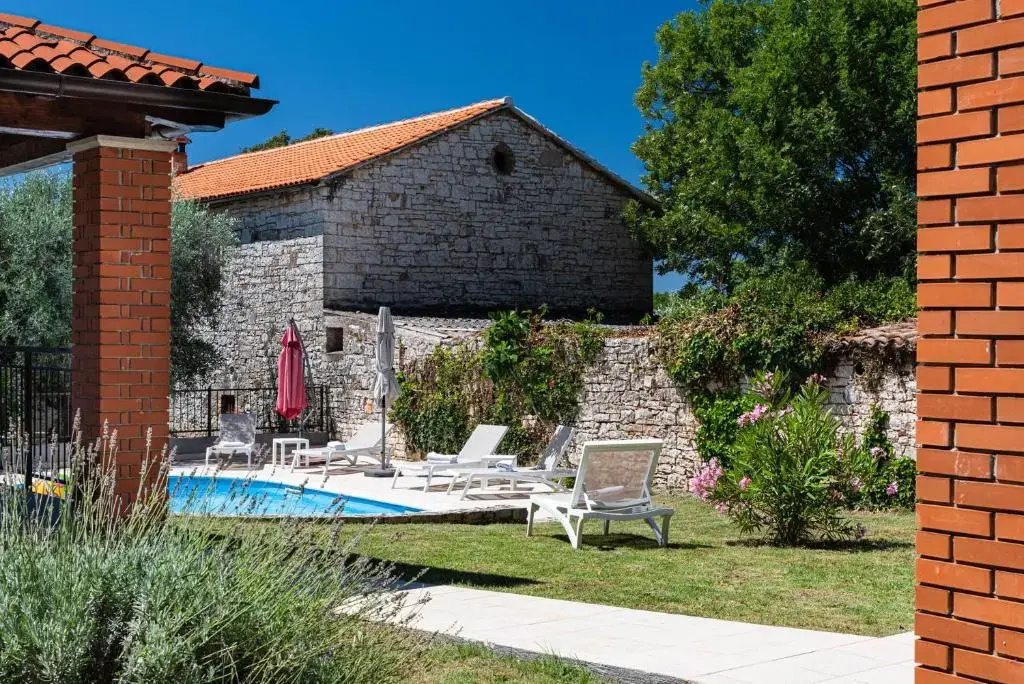 3 Bedrooms Villa