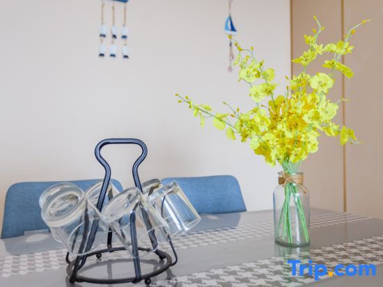Люкс с 2 комнатами с видом на море в Rizhao Shuohai Seaview Homestay (Wanpingkou Branch)