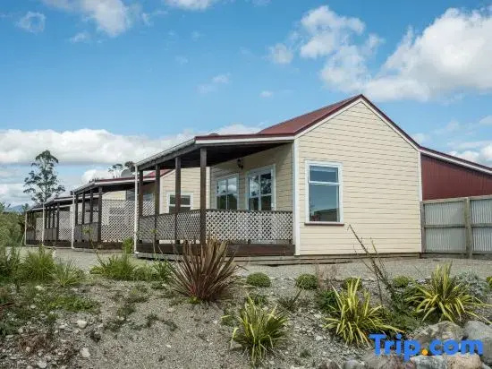 Double Cottage twin beds