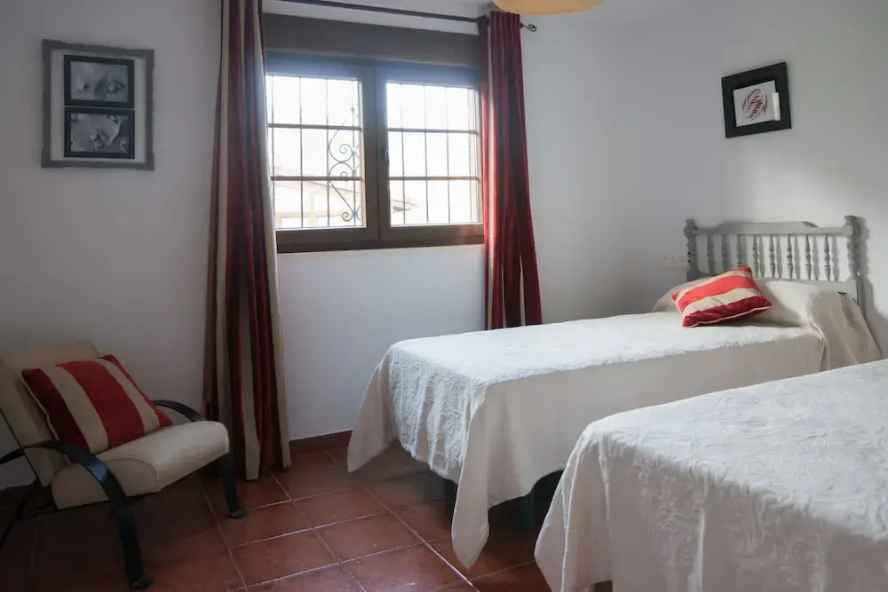 3 Bedrooms Family Apartment