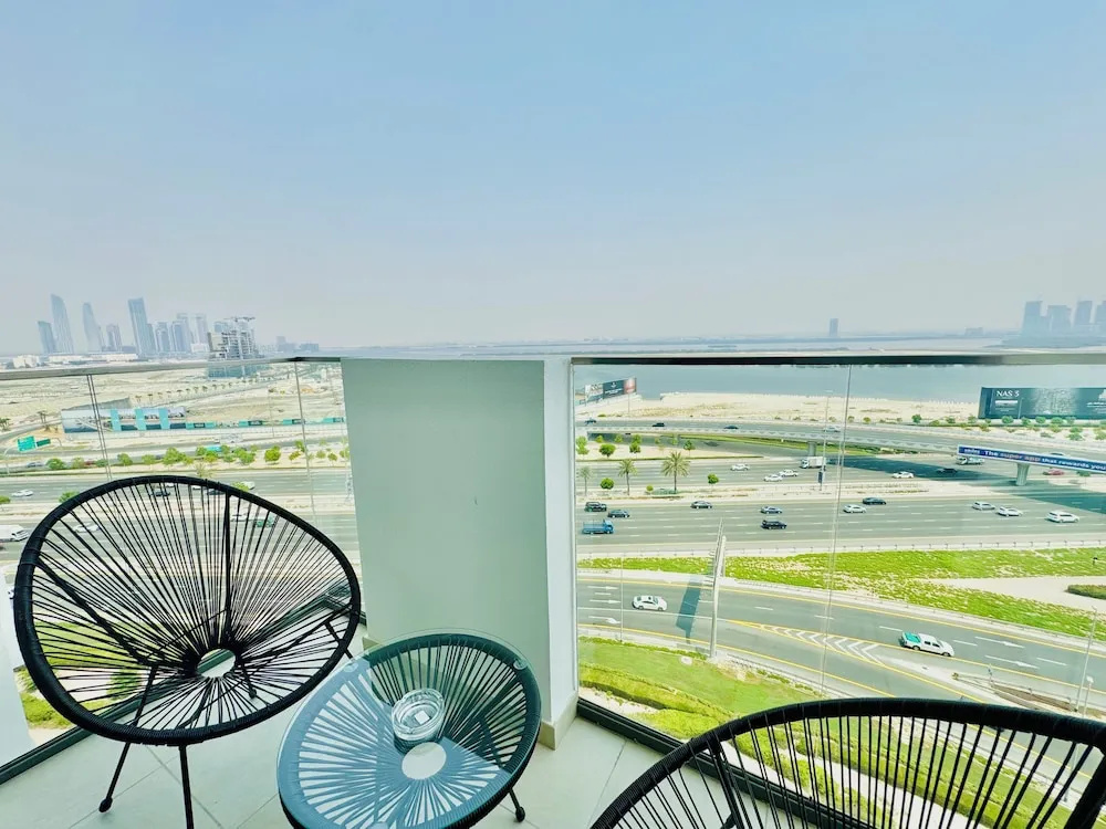 Venduras Elegant 1 BR Apartment Jaddaf