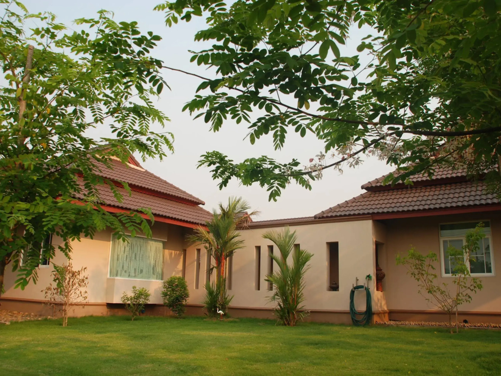 Lanna Thai Villa Home Stay