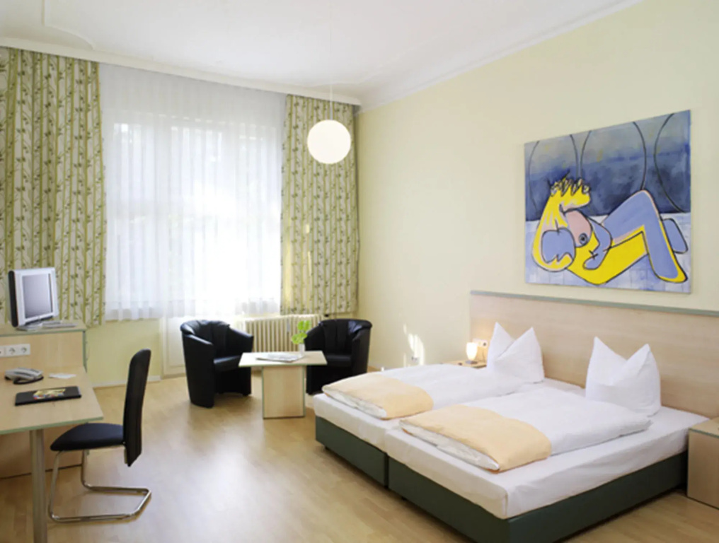 Hotel photo 2
