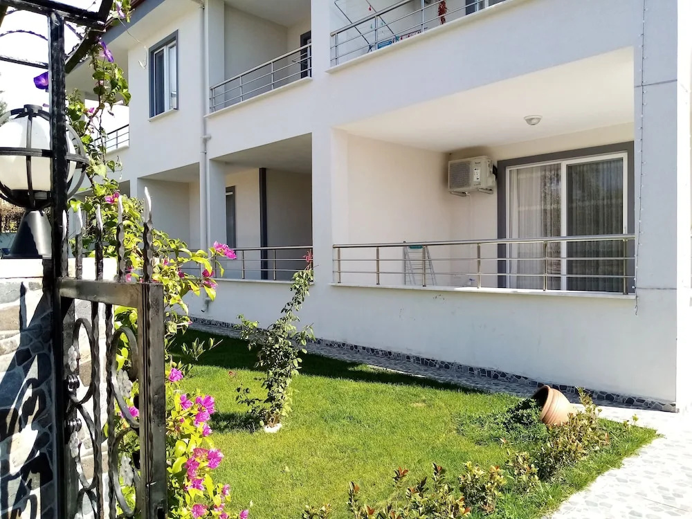 Yazduf Family Homes