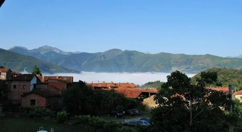 Casa Lebanes