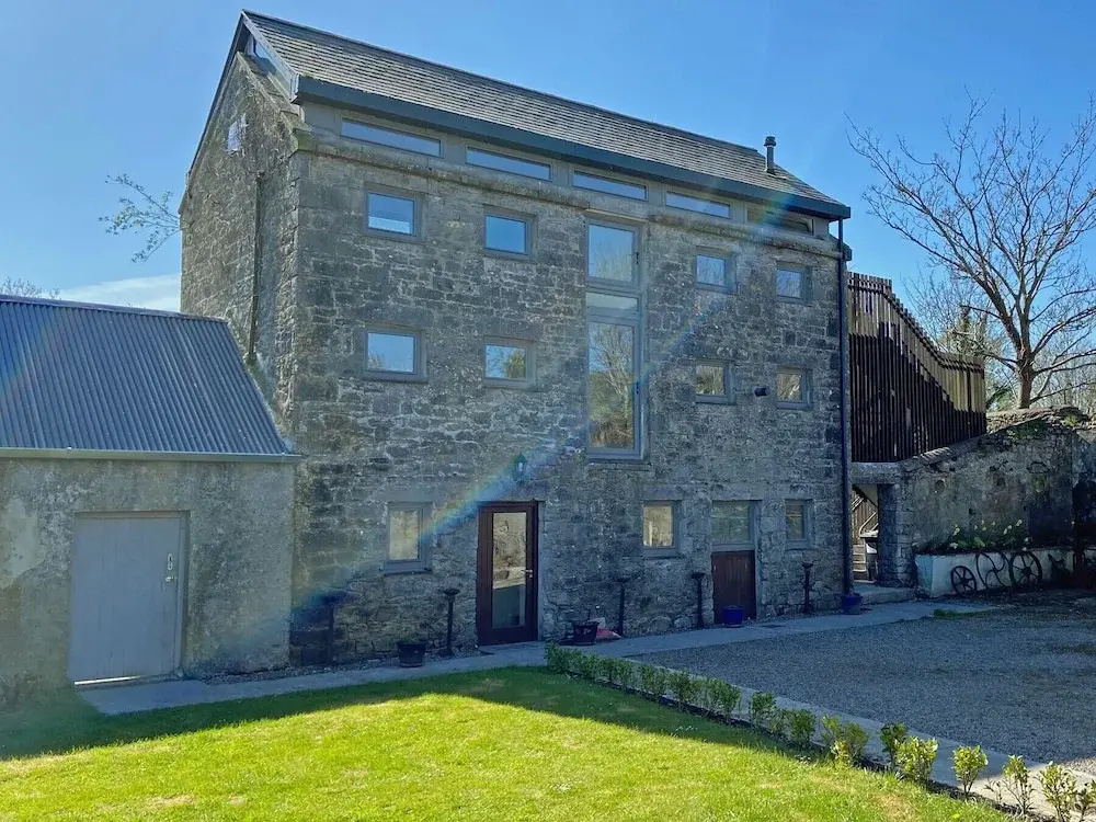Kinvara Suites