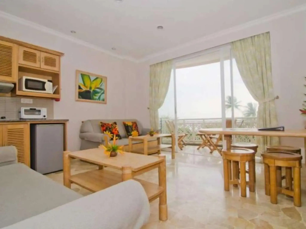 Hawaii Resort Family Suites