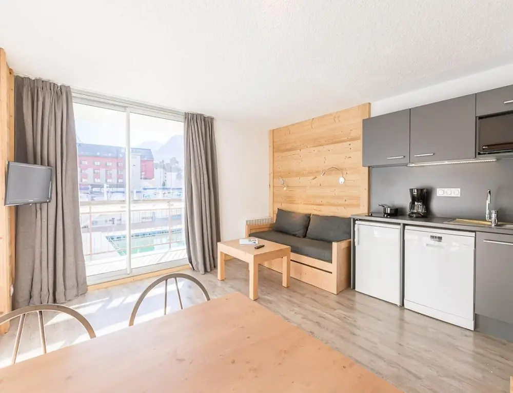 Afficher la photo 8 — Bright Studio With Cosy Sleeping Corner