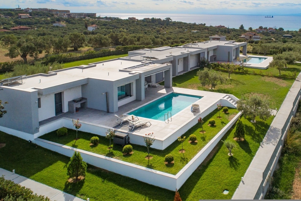 Sunset Villa in Moudania — 2