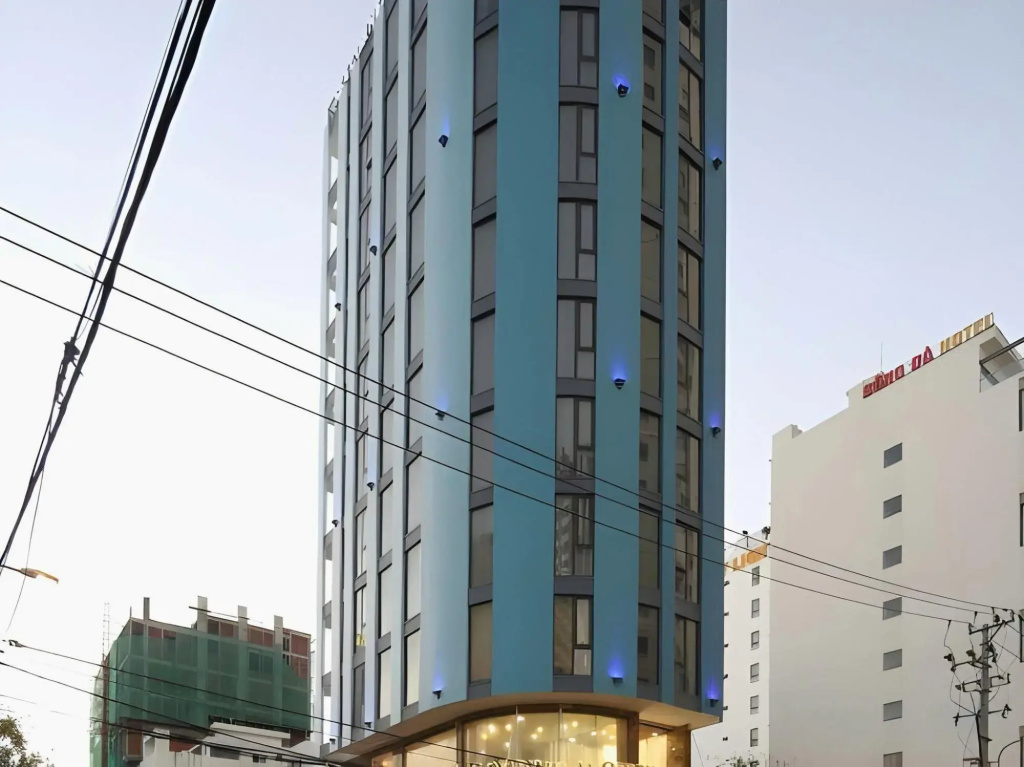 Menora Premium Da Nang