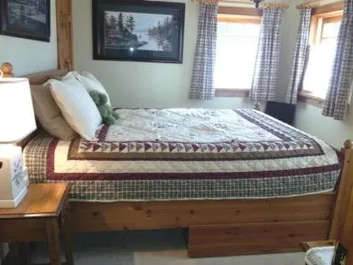 The Porch and Pillow - Général