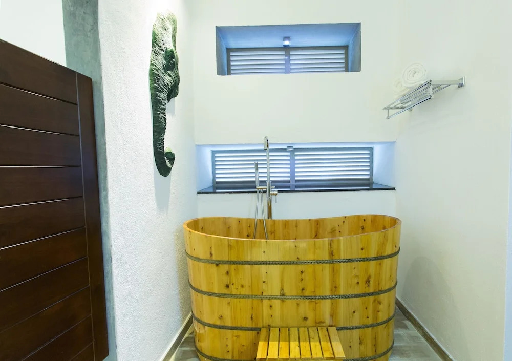 Aliya Resort And Spa