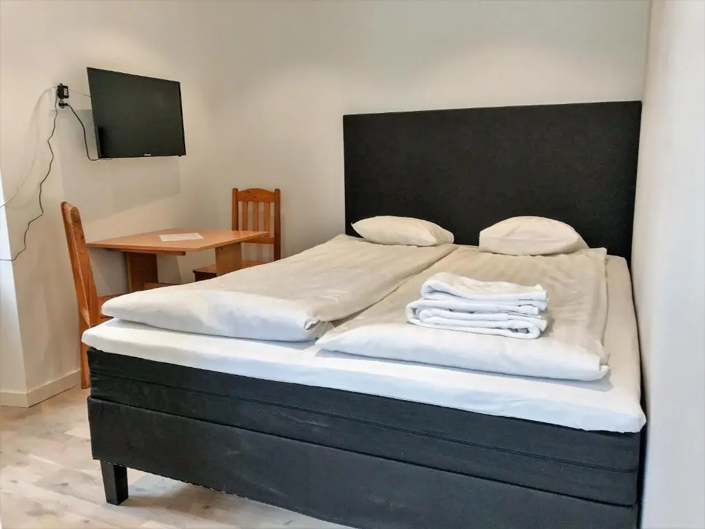 Double Apartment twin beds