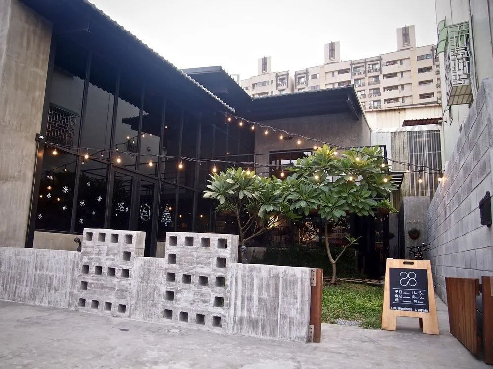 28 The Loft