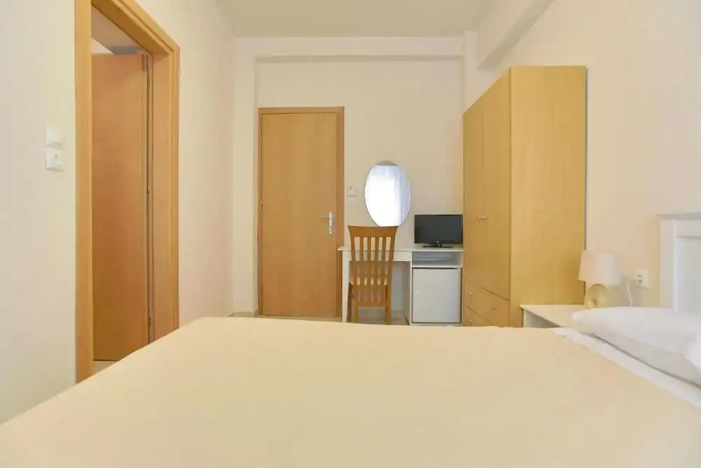 International Hotel 2 *