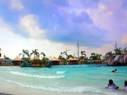 Beach & Waterfront