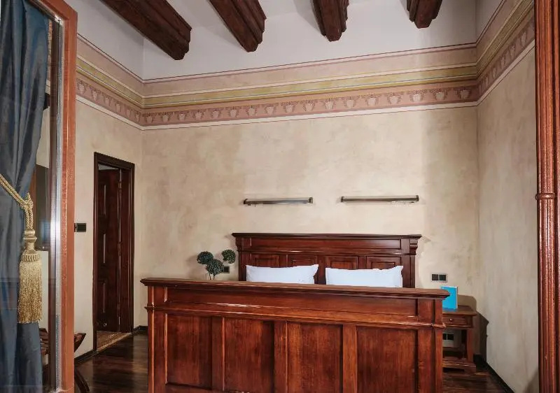 Deluxe Junior Suite