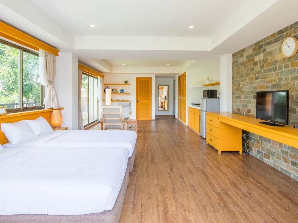 豪華三人間，花園景緻