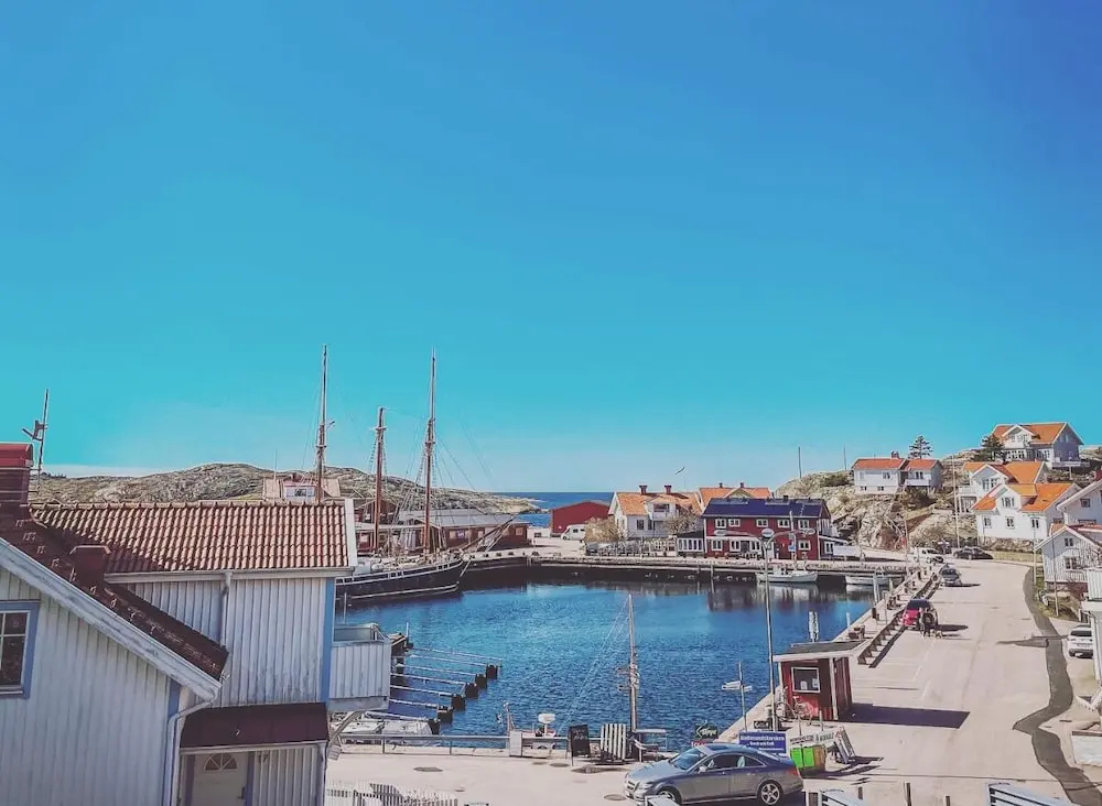 Beach & Waterfront