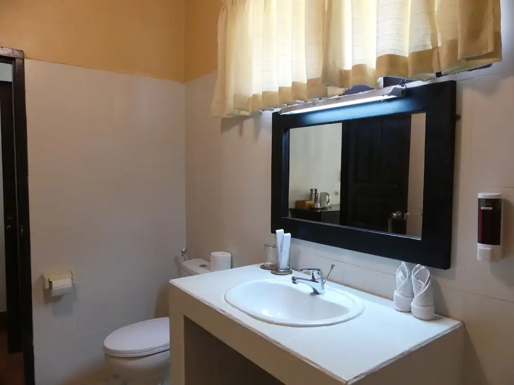 Standard Double Cottage (full double bed)