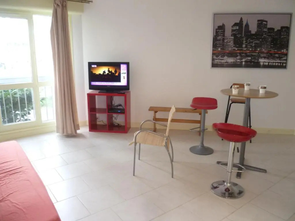 3 Bedrooms Standard Apartment
