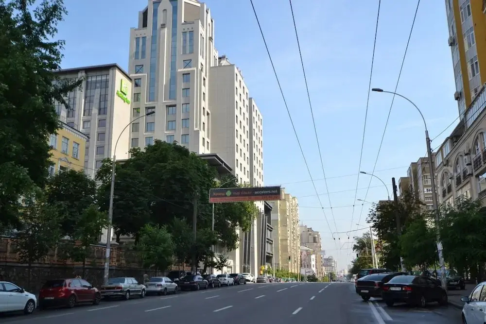 KievApts Gorkogo 72