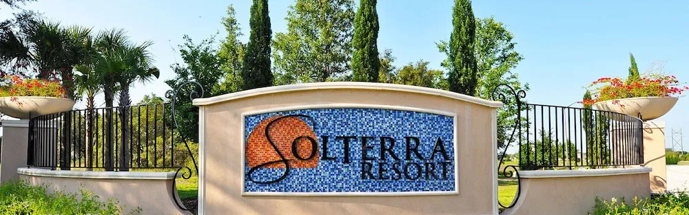 Townhome W/private Pool & Free Water Park!