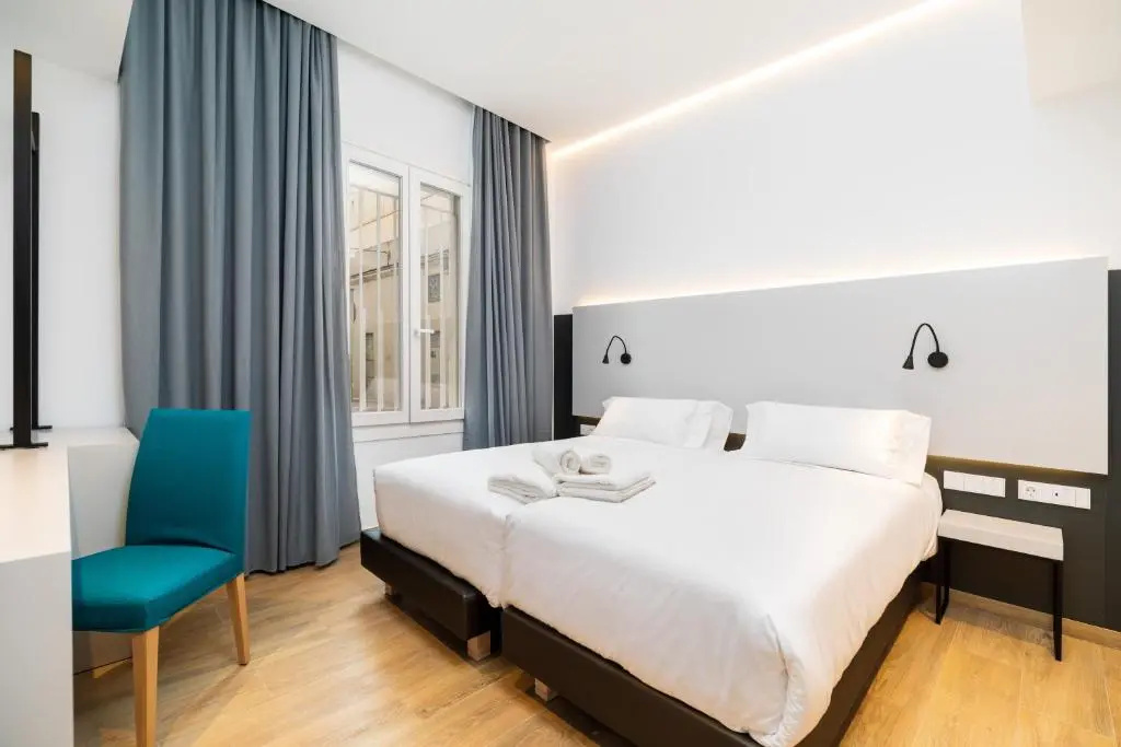 Deluxe Double Basement room (full double bed)