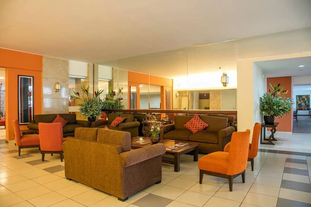 Lobby & Reception
