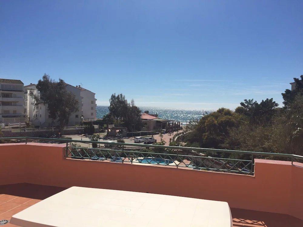 Marbella Beach Resort at Club Playa Real - Chambres