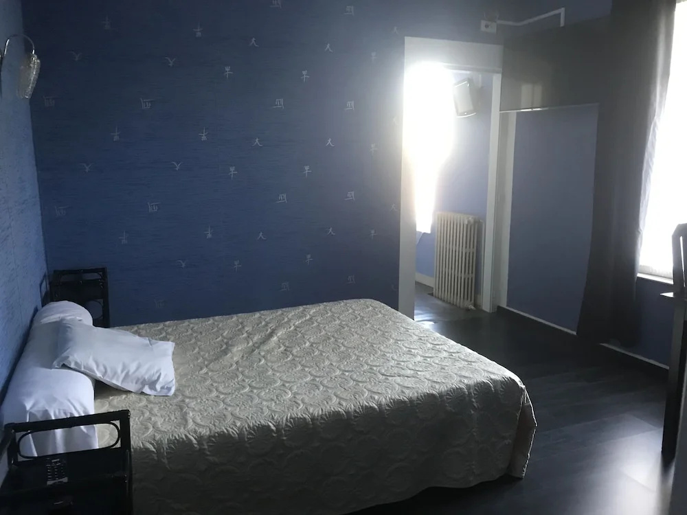 Voir la photo 2 — Hôtel JurJura