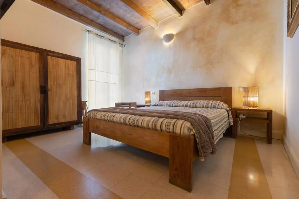 Superior Double room (full double bed)