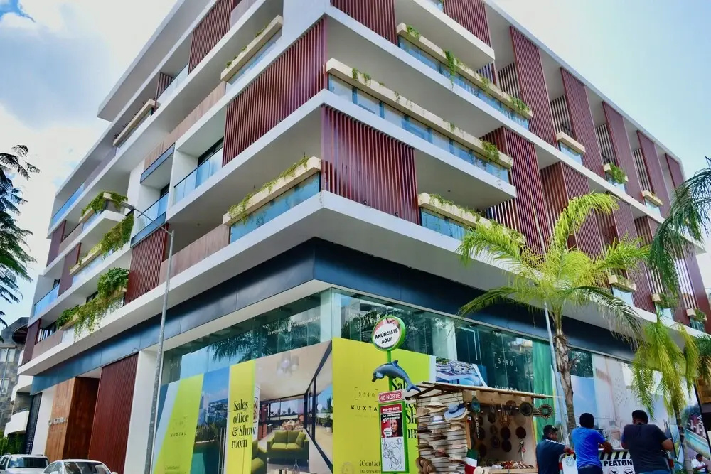 Kuxtal Condos by Select