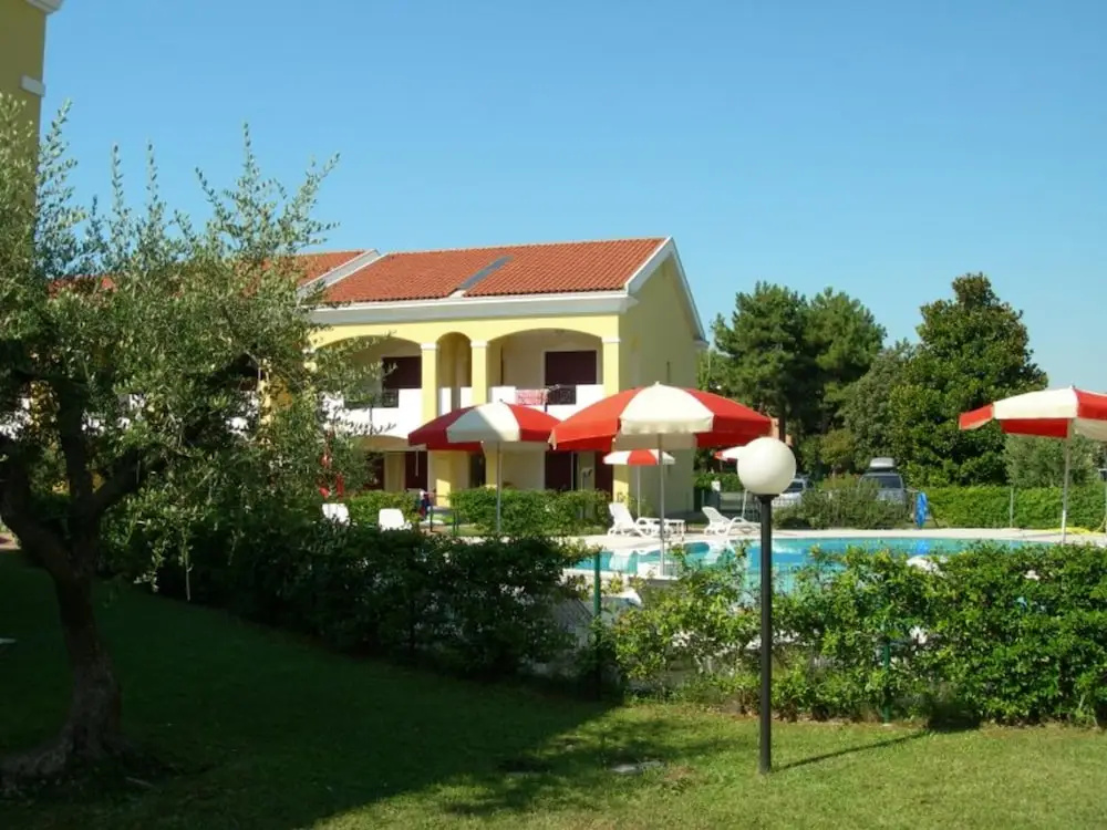 Three-storey Apartment With Shared Pool and Patio