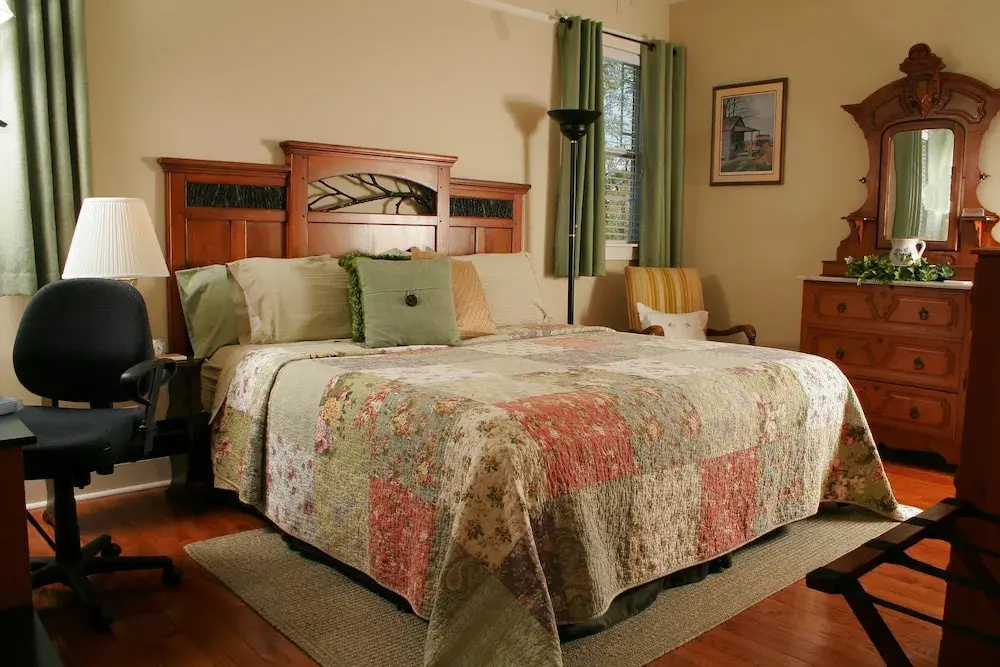 Standard Double room (full double bed)