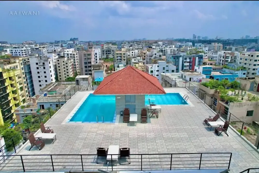 250sqft 4 Economy Stay Pool & Gym