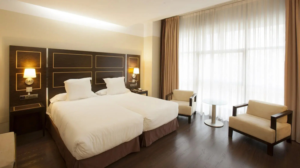 NH Gran Hotel Casino Extremadura — фото 6