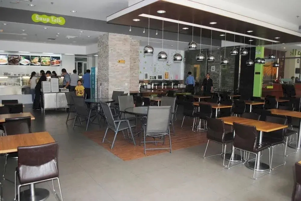Food & Beverage