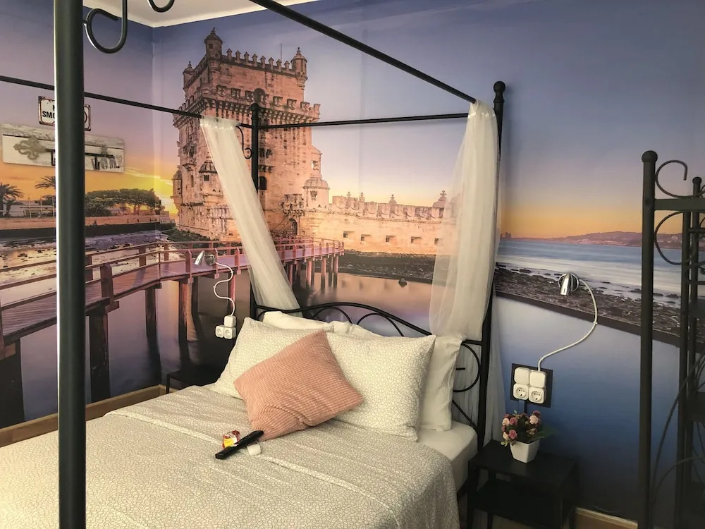 Deluxe Double room with balcony (full double bed)