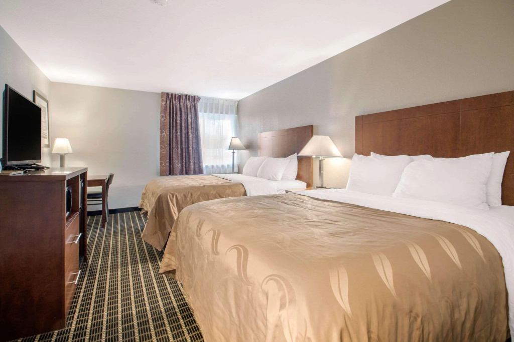Quality Inn Madison West Near University Area — 5