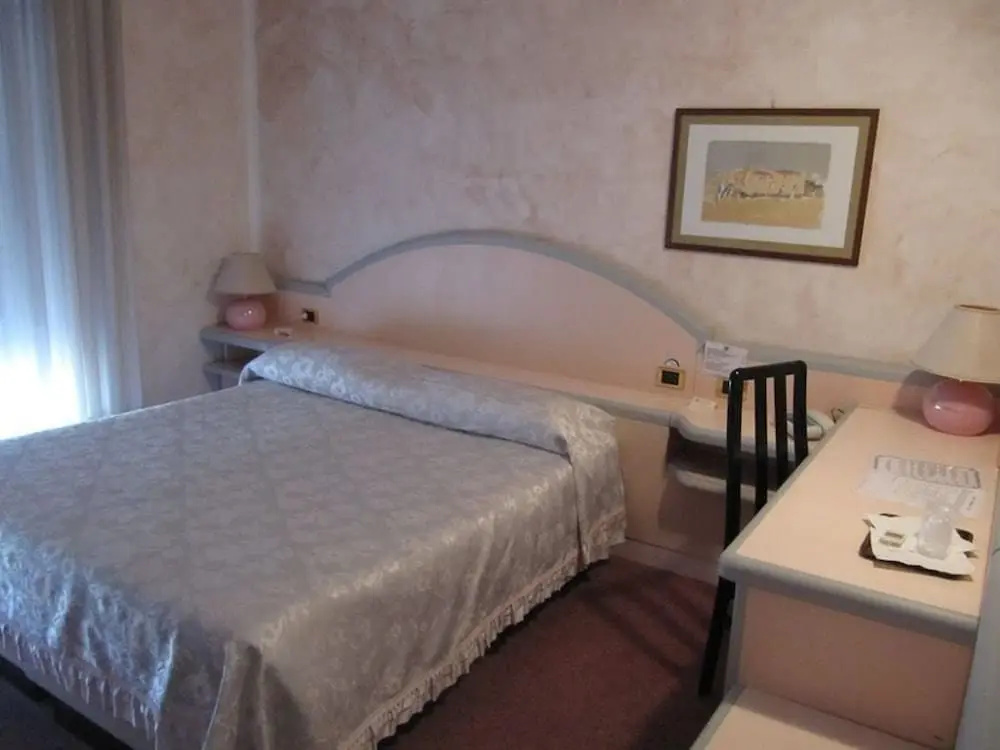 Hotel Grazia Deledda - Chambres