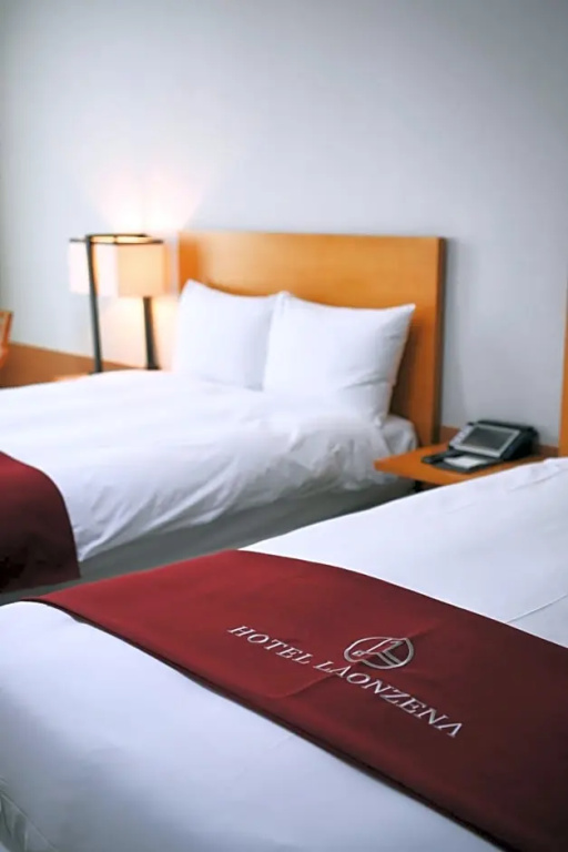 Deluxe Sextuple room