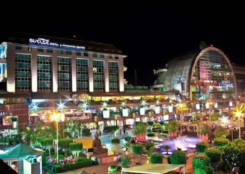 BluO 1BHK Select Citywalk MAX Saket, Balcony Lift