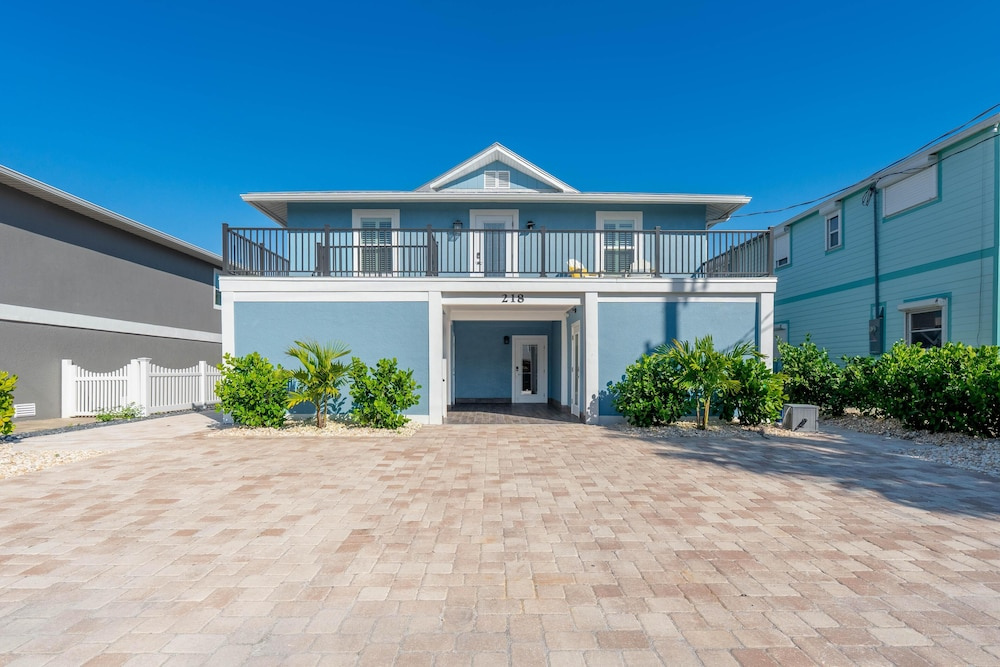 218 Beach House on Primo