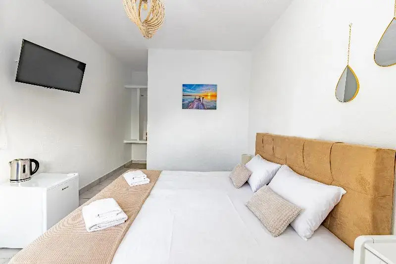 Theo Bungalows Kriopigi - Chambres