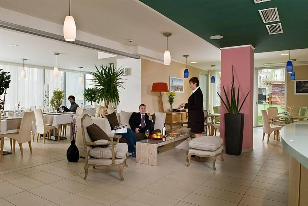 Hotel photo 20