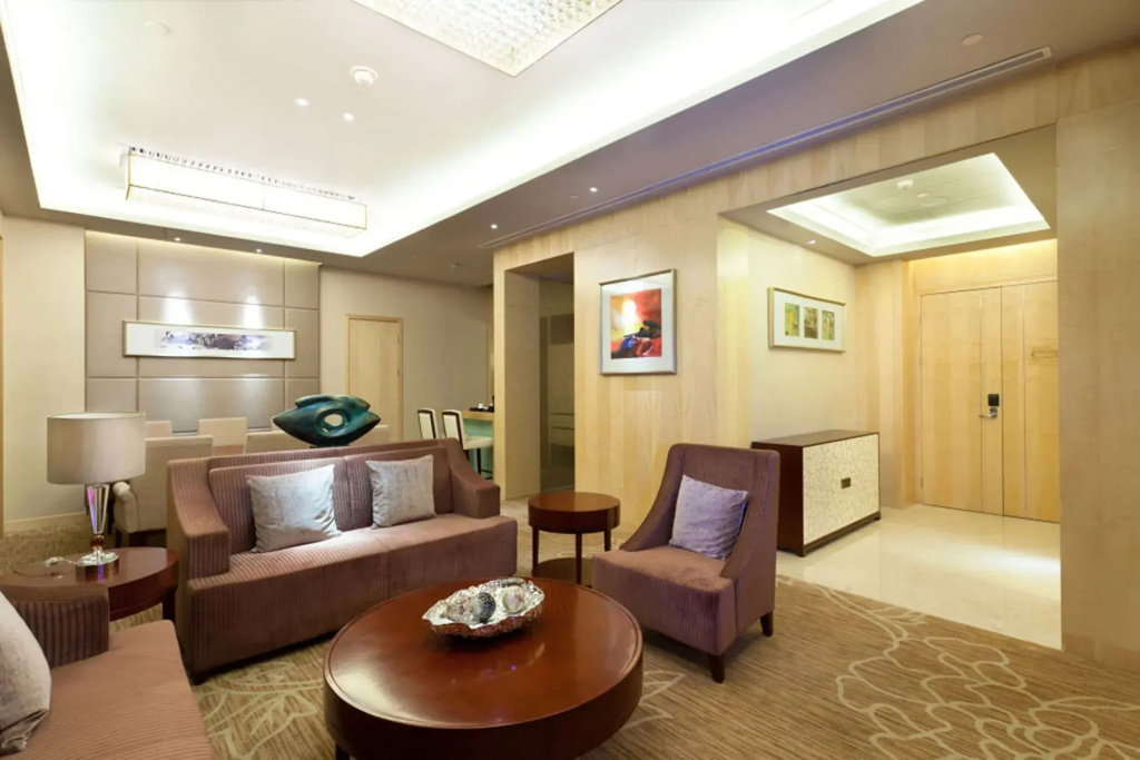 Lobby & Reception