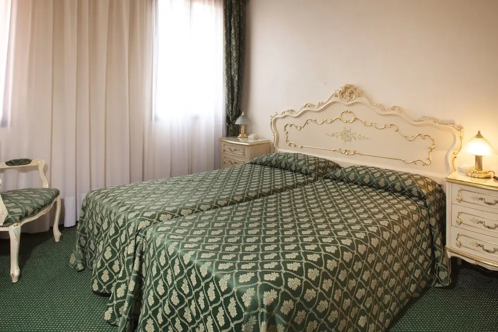 Albergo Commercio e Pellegrino - Chambres