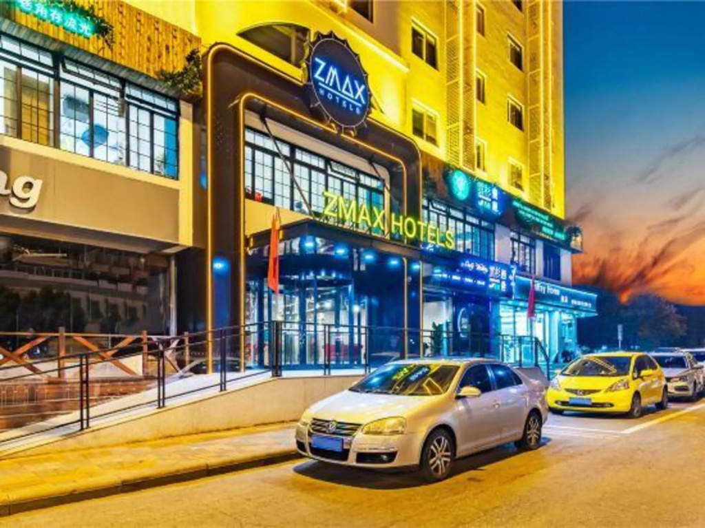 ZMAX HOTELS (Tianjin Five Old Street, Xi Nan Lou, metro station shop)